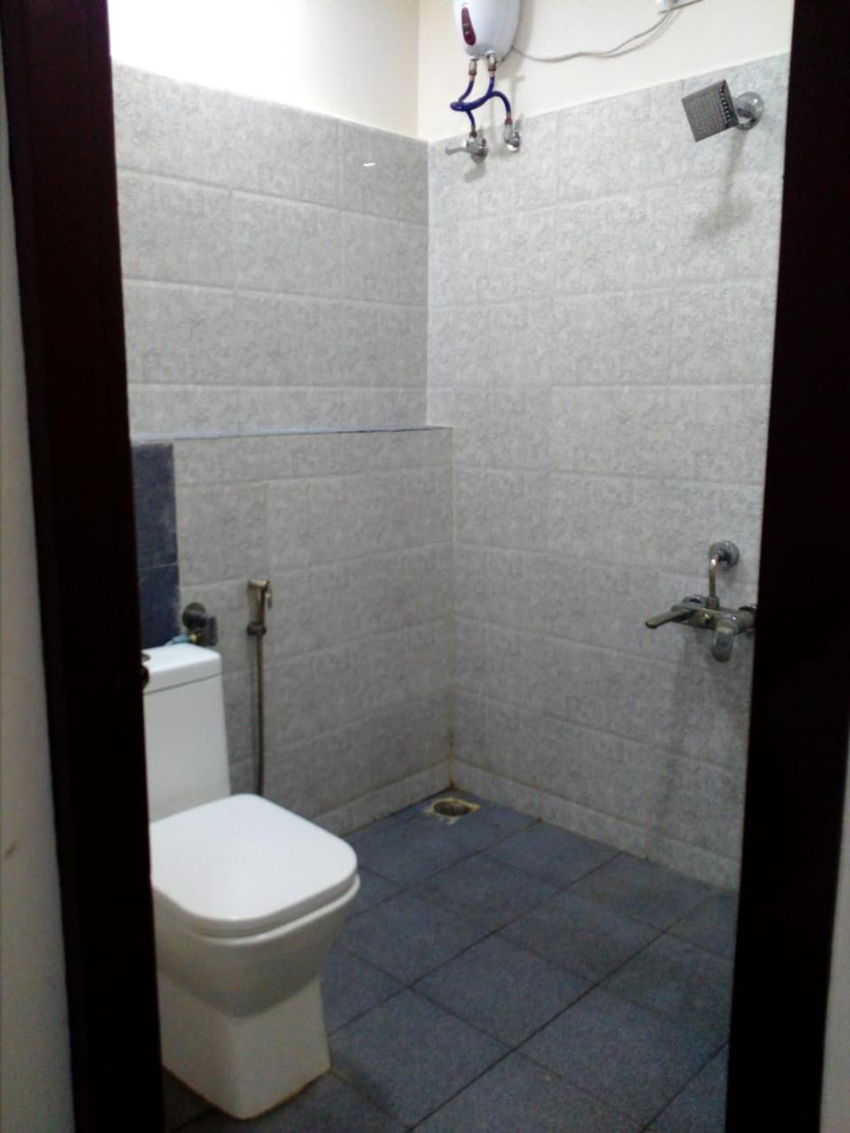 Indra Regency Hotel Thiruttani Exterior photo